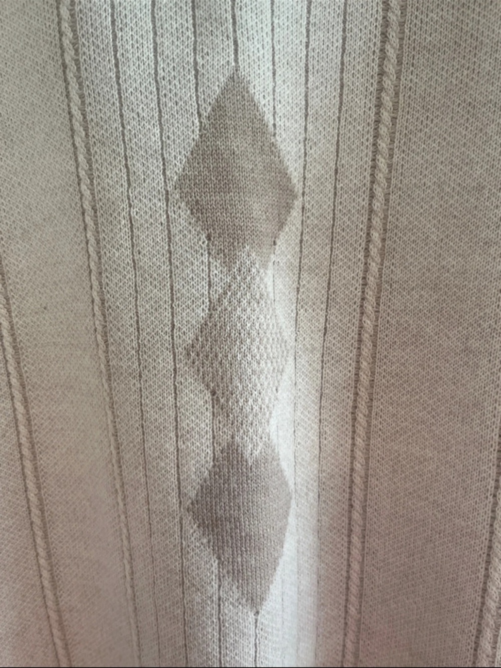 Gionfriddo Men's V-Neck Beige Sweater - Classic Cable & Diamond Knit - Picture 3 of 5